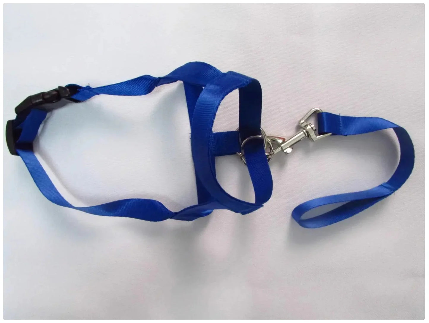 No-Pull Dog Head Halter - Comfortable and Effective Training Aid for Pet Dogs