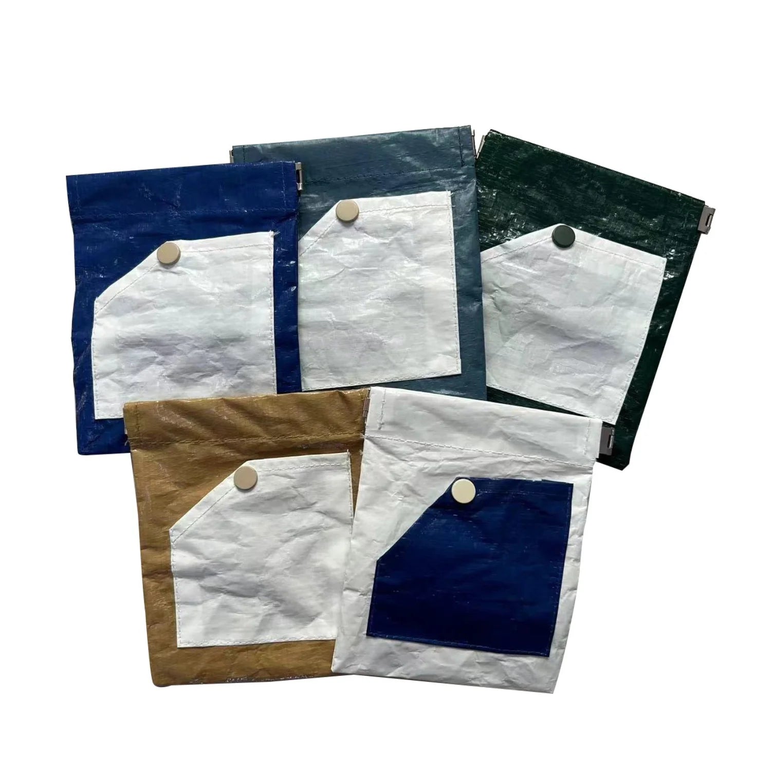 Portable Pet Treat Pouch - Convenient Dog/Cat Snack Storage Bag with Carabiner